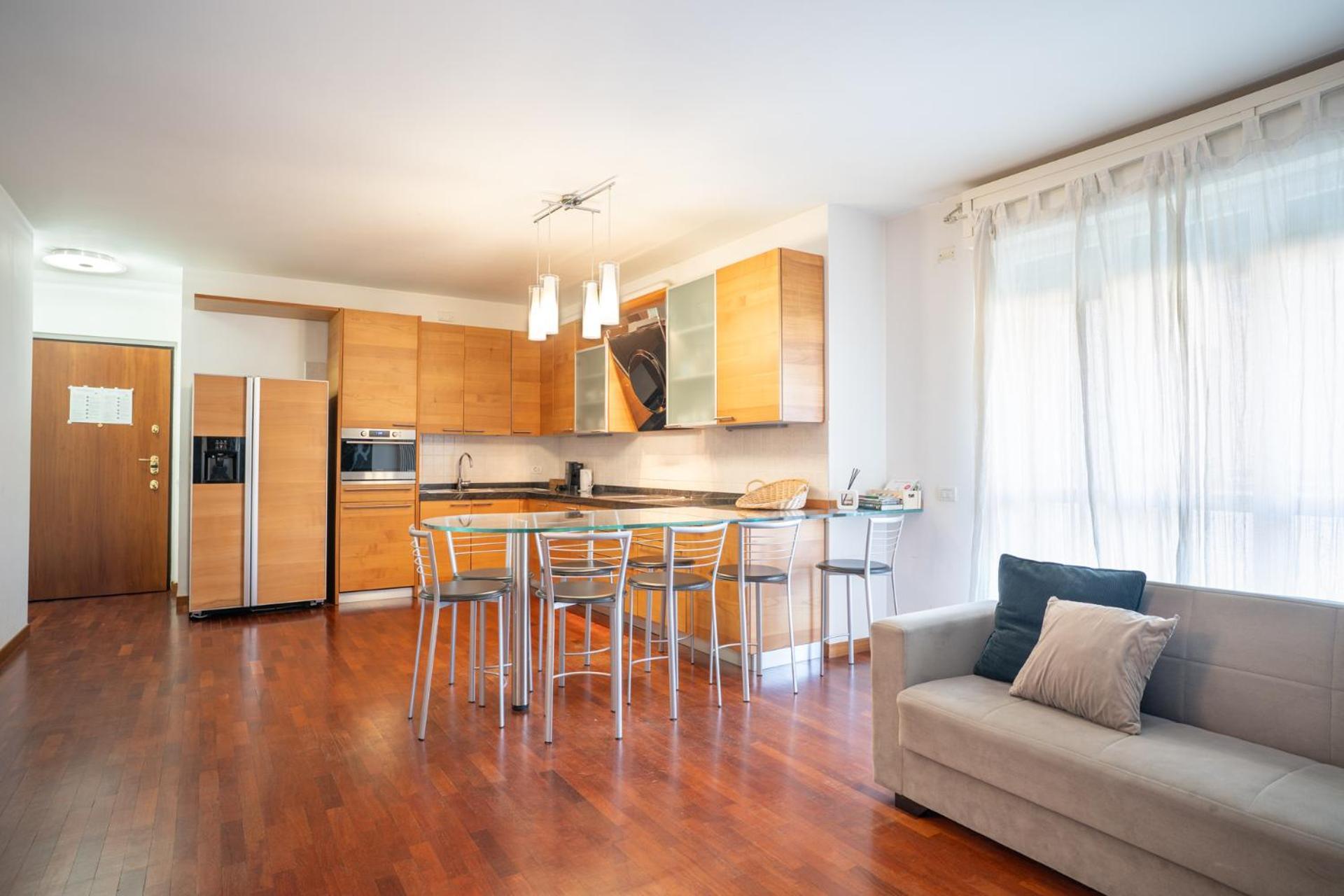 Large Well-Equipped Appartement Near Como Lake Lecco Exteriör bild